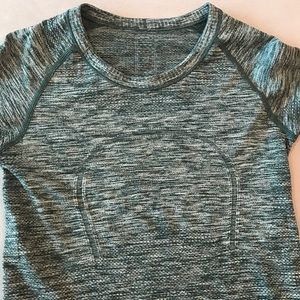 Lululemon long sleeve shirt